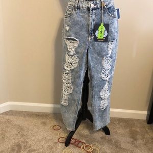 NWT Indigo Rein 13/30 high-rise loose fit, above ankle, washed blue jeans